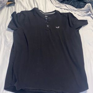 Men’s medium black Hollister tee shirt
